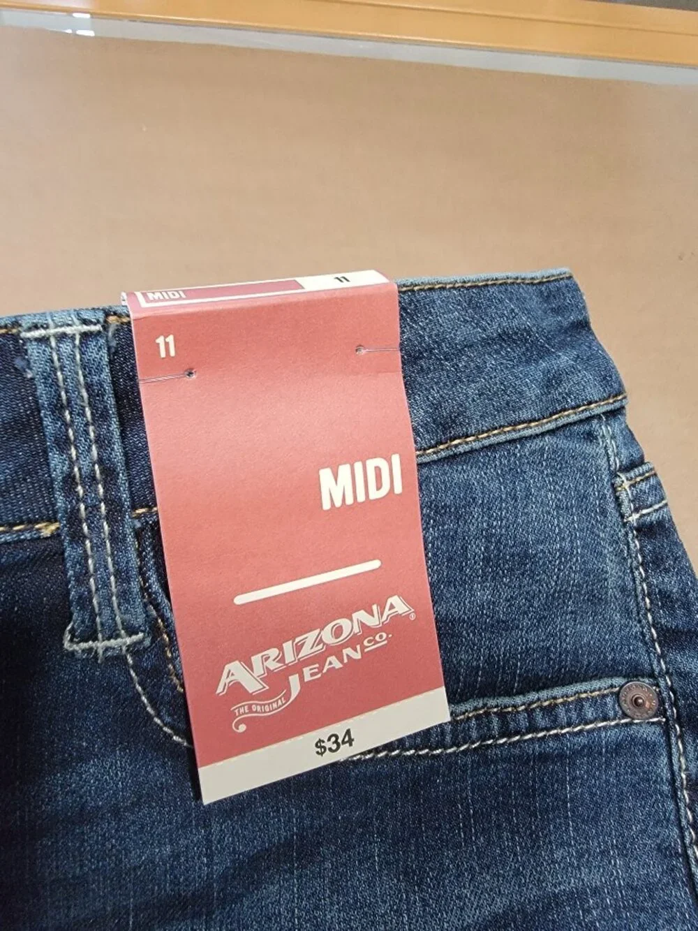 Arizona Jeans, Size Juniors 11 Denim Midi Shorts, NEW with Tag